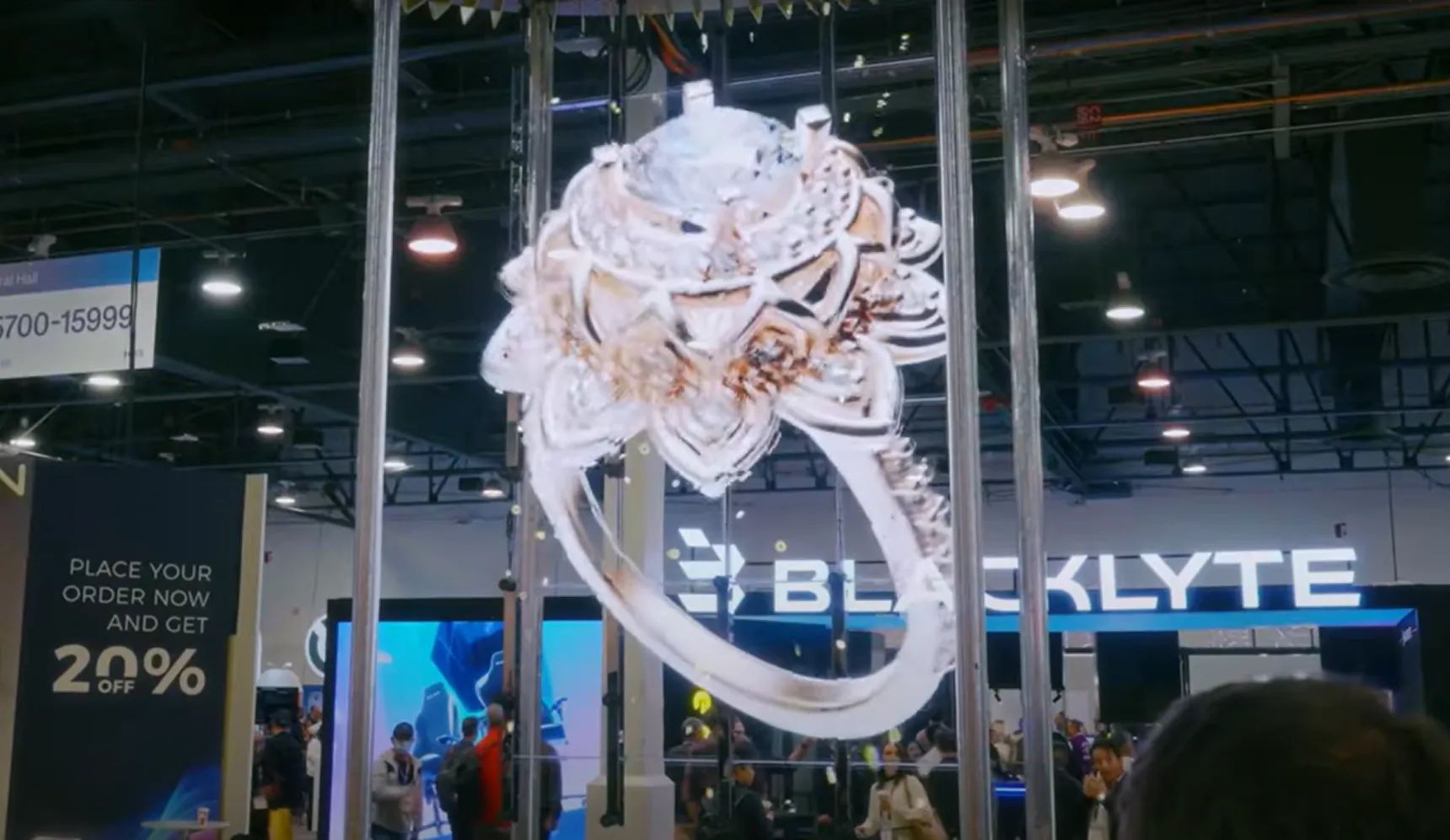 Mall & In-Store Hologram Advertising